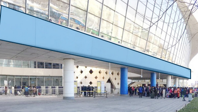 大廈外一號(hào)門(mén)側(cè)大理墻貼廣告