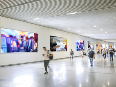 出站通道燈箱廣告 出站通道燈箱廣告