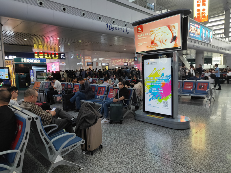 溫州時尚展寧波火車站廣告