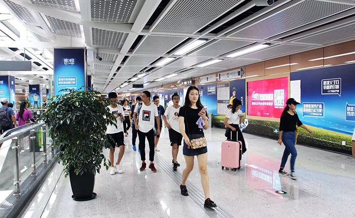 廈門(mén)地鐵廣告5