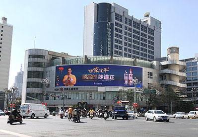 昆明交三橋天元商廈外墻LED屏廣告 昆明交三橋天元商廈外墻LED屏廣告