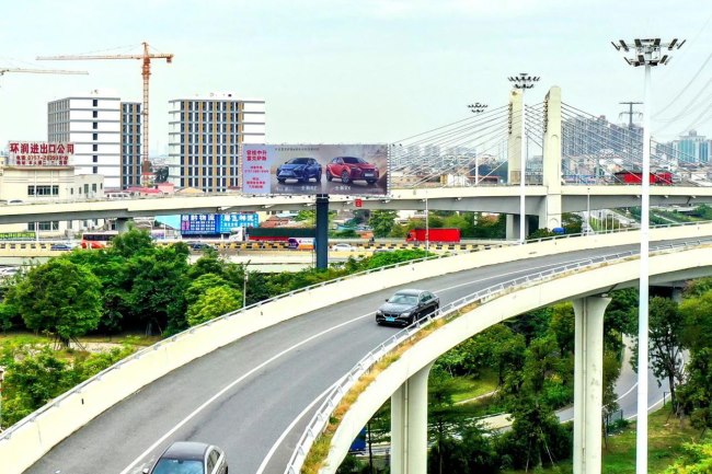 高速公路廣告為什么總是收到品牌青睞？廣告主到底是為了搶占流量入口還是品牌宣示？